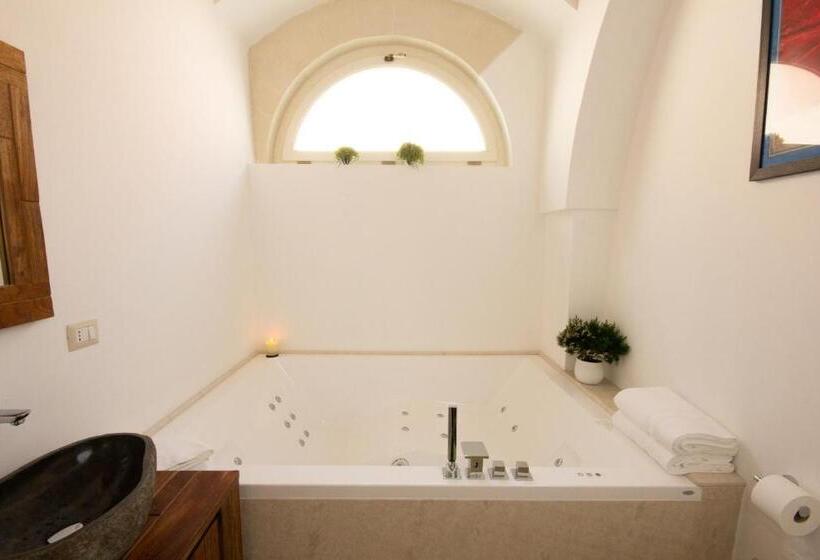 Bed and Breakfast Palazzo Raho Art Museum