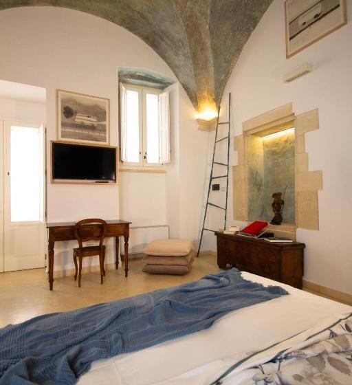 Bed and Breakfast Palazzo Raho Art Museum