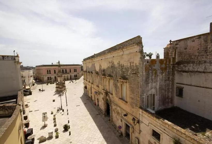 Aamiaismajoitus (B&B) Palazzo Raho Art Museum
