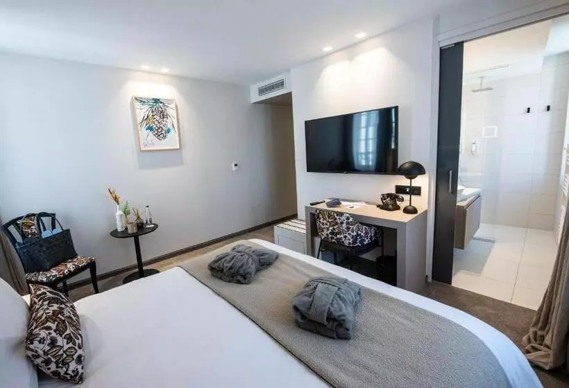 Best Western Premier Le Chapitre Hotel And Spa