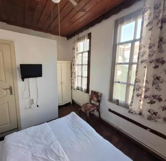 هتل Ata Konağı Ottoman Mansion