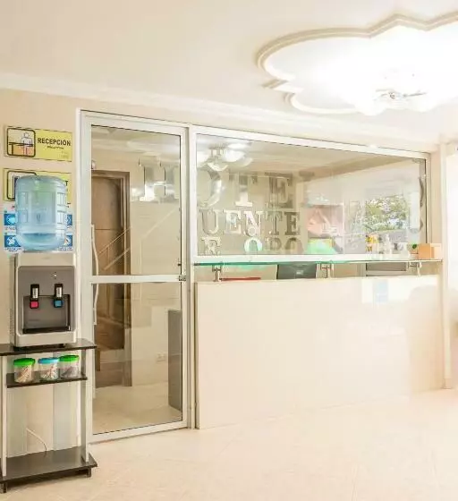 ホテル Fuente De Oro