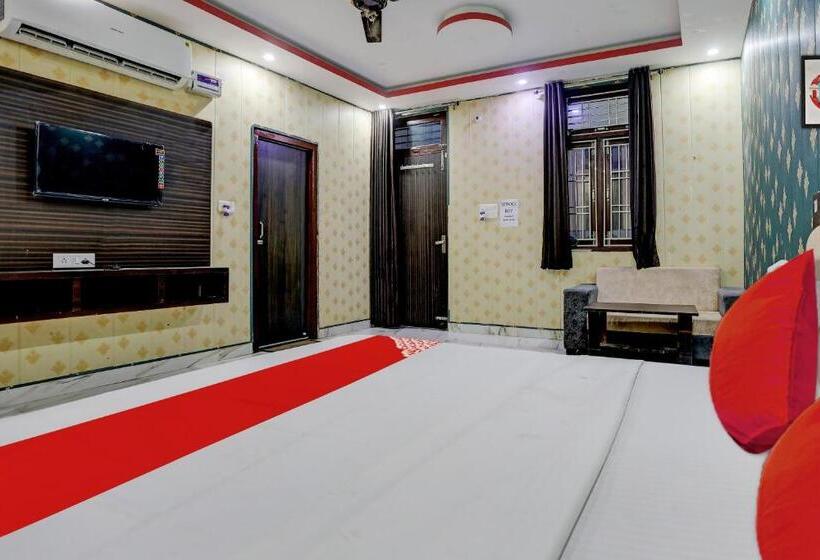 هتل Oyo Flagship 81296 Sh