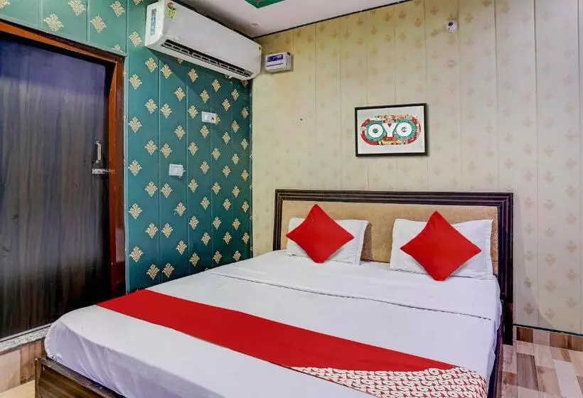 Hotelli Oyo Flagship 81296 Sh