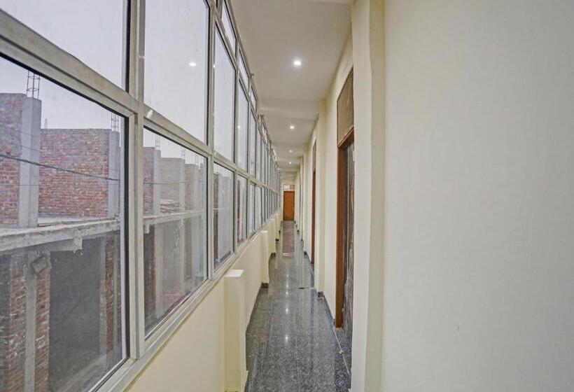 בית מלון כפרי Oyo Flagship 81310 Green Guest House