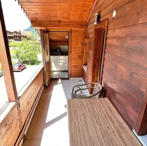 Hotelli Paradi̇se Lake