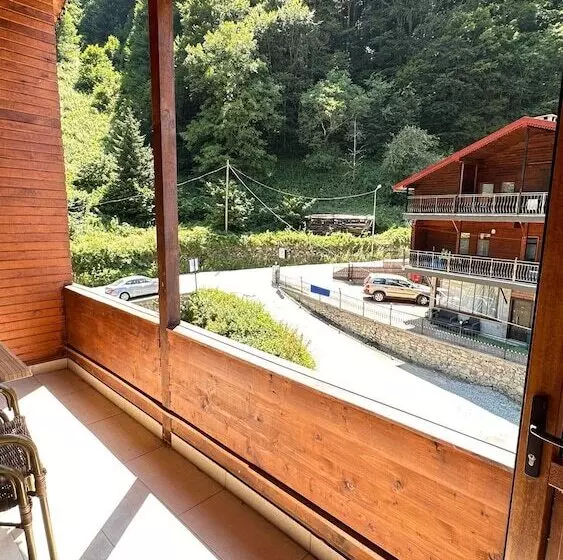 Hotelli Paradi̇se Lake