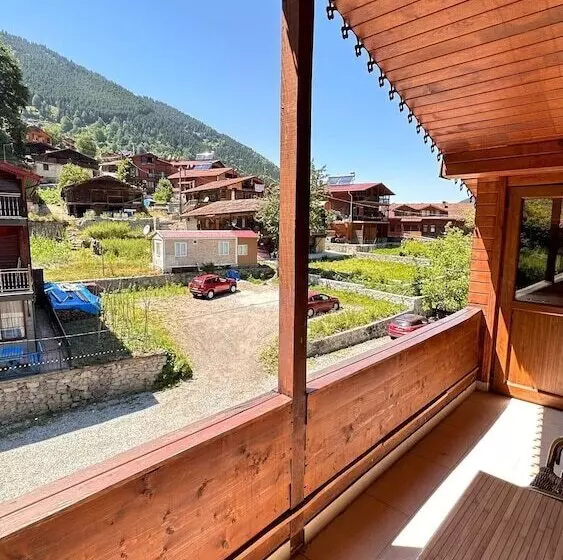 Hotelli Paradi̇se Lake