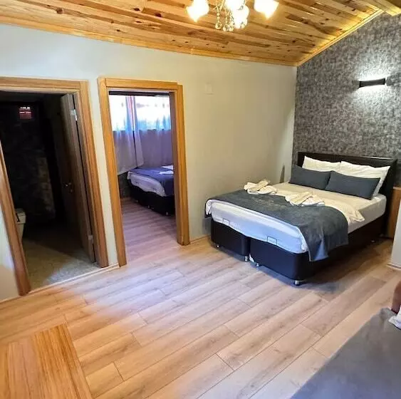 Hotelli Paradi̇se Lake