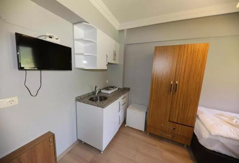 Hotelli Paradi̇se Lake