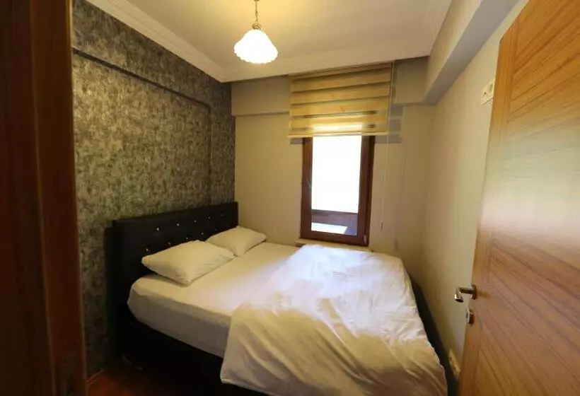 Hotelli Paradi̇se Lake