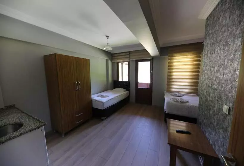 Hotelli Paradi̇se Lake