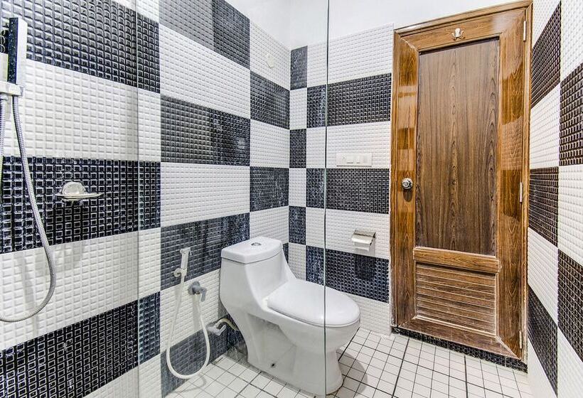 Fabhotel Royal Orbits