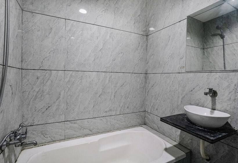 Fabhotel Royal Orbits