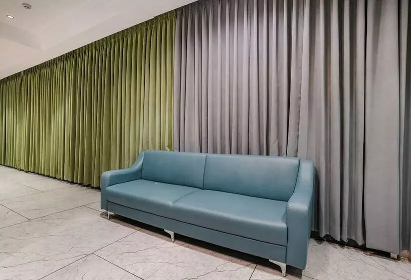 Fabhotel Royal Orbits