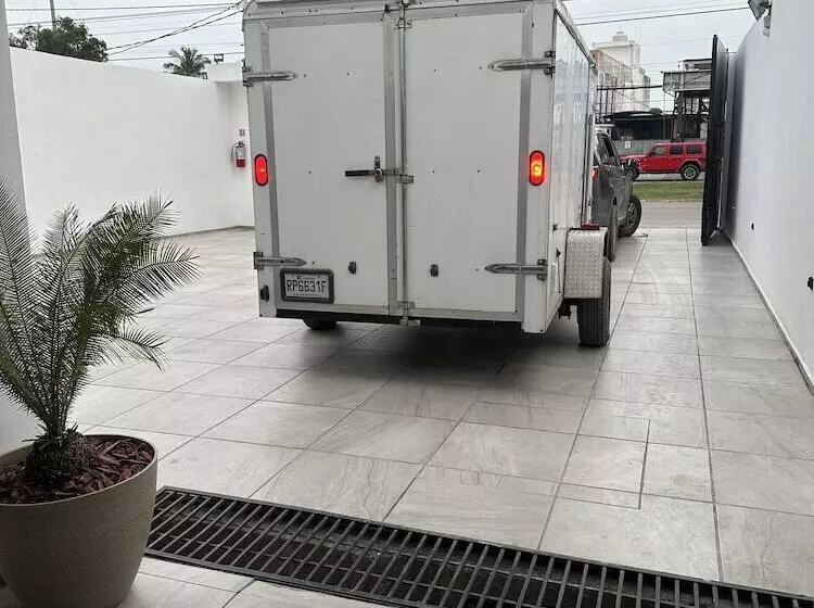 Hotelli Fiesta Miramar