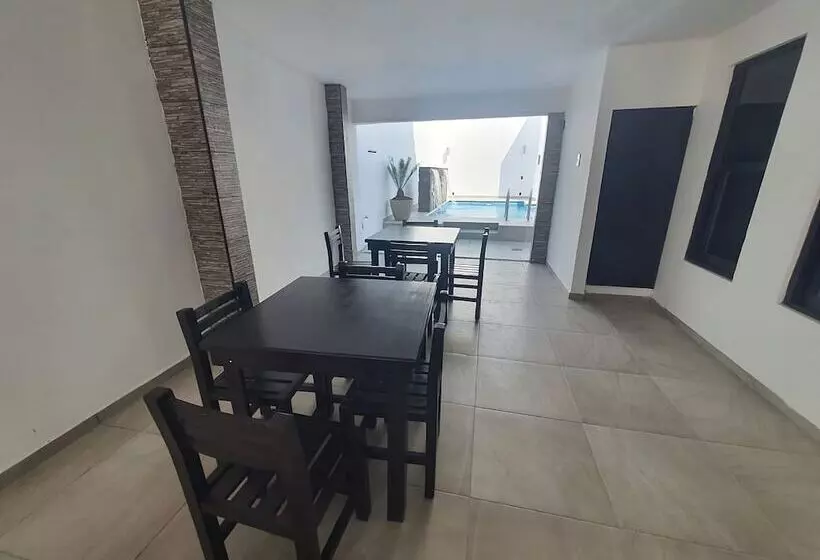 Hotelli Fiesta Miramar