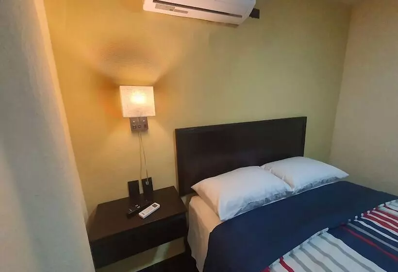 Hotelli Fiesta Miramar