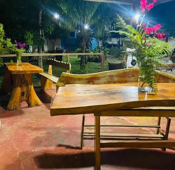 Hotelli Recanto Do Paraiso Pousada Hostel