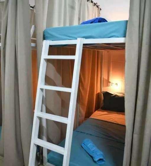 Social Backpacker Hostel & Rooftop Bar