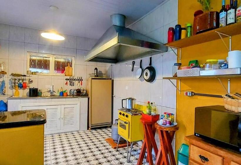 Общежитие Rancho Acácia São Roque