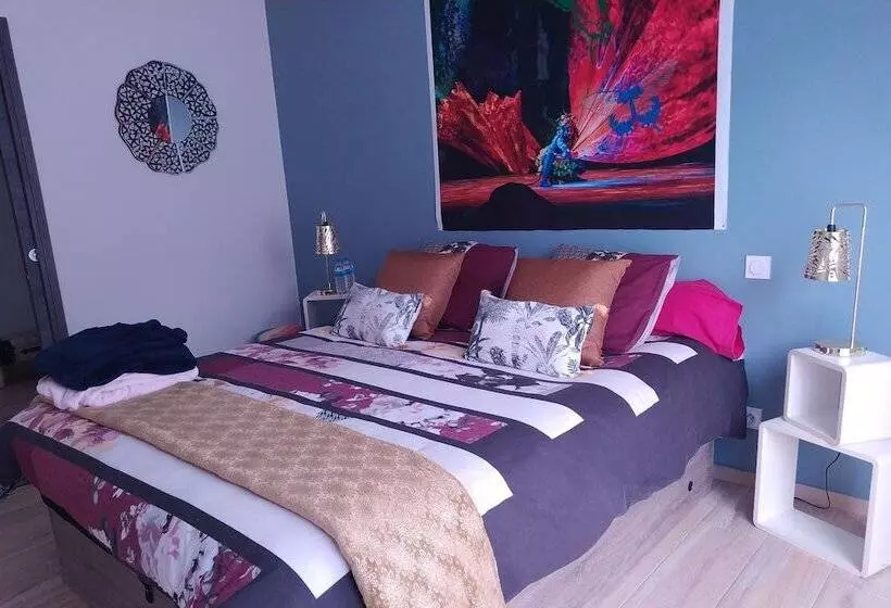 ベッドアンドブレックファースト Les Garrigues Ensoleillées