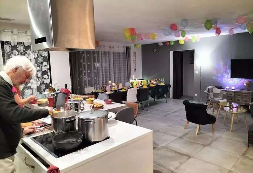 ベッドアンドブレックファースト Les Garrigues Ensoleillées