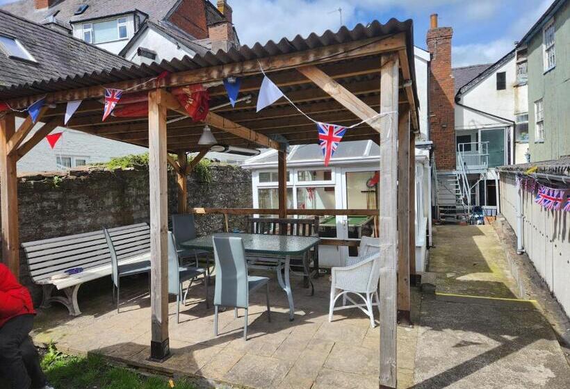 Bed and Breakfast Watsons Ale House