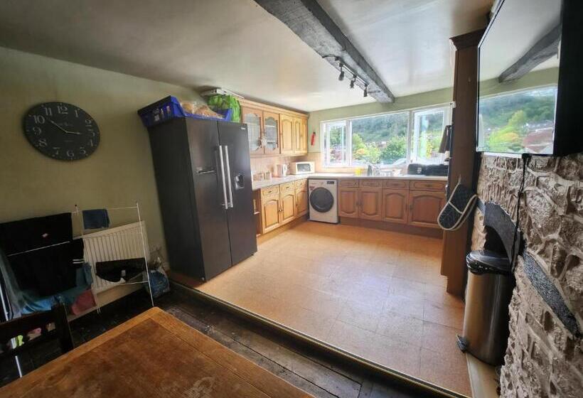 Bed and Breakfast Watsons Ale House