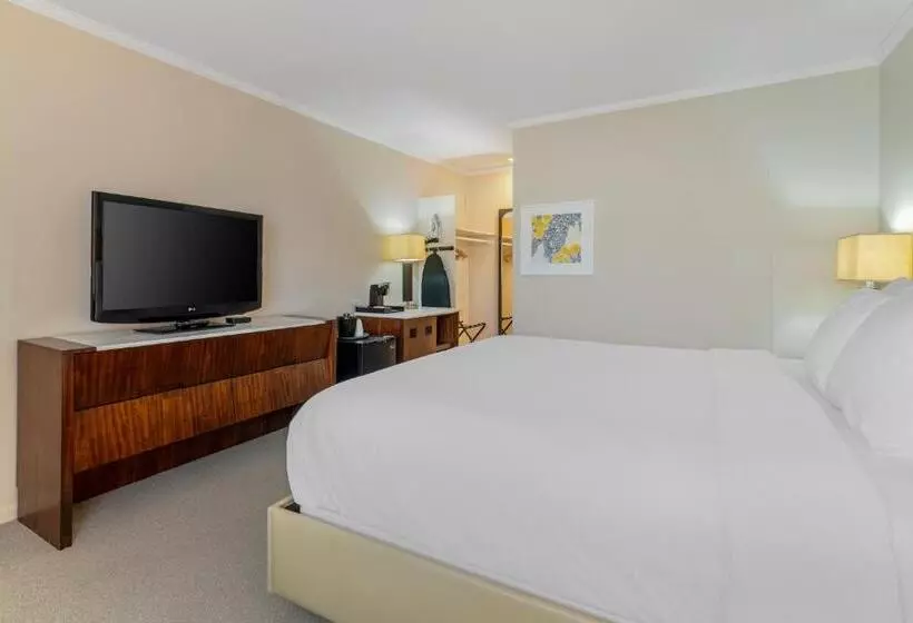 Hotelli Downtown Dover Inn