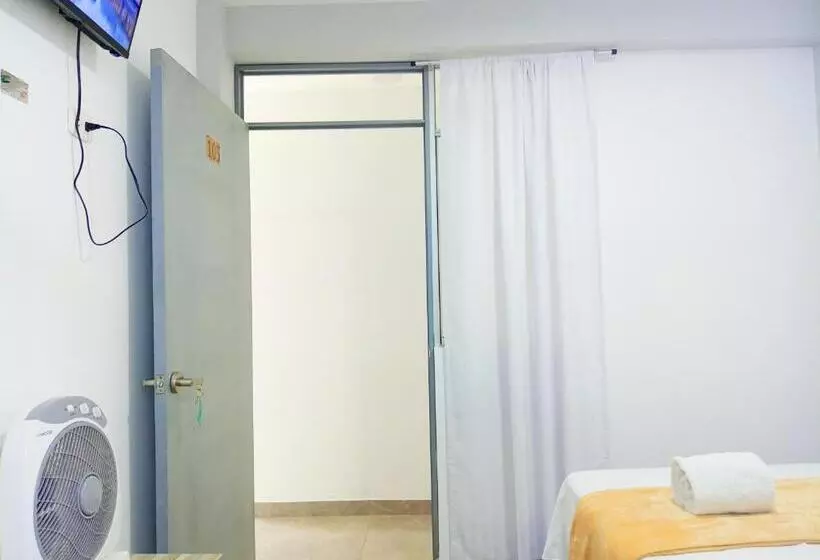 ホテル Hospedaje Welcome Paracas   2 Sucursal