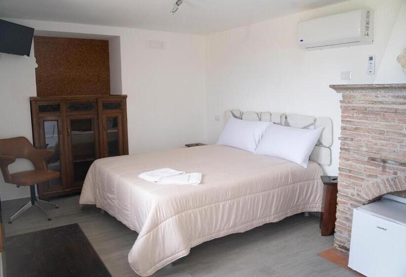 بنسيون Relais Raparo