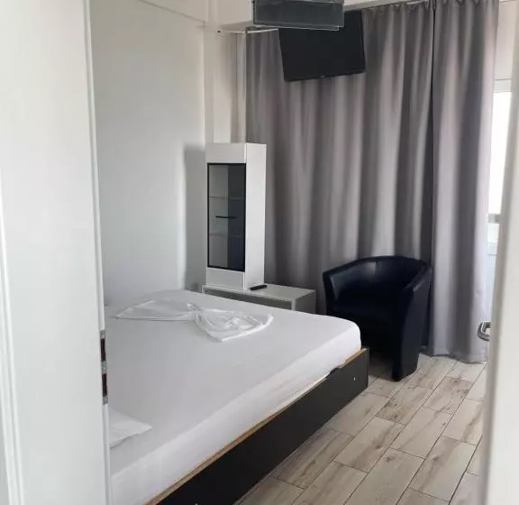 پانسیون Seaside Inn & Suites