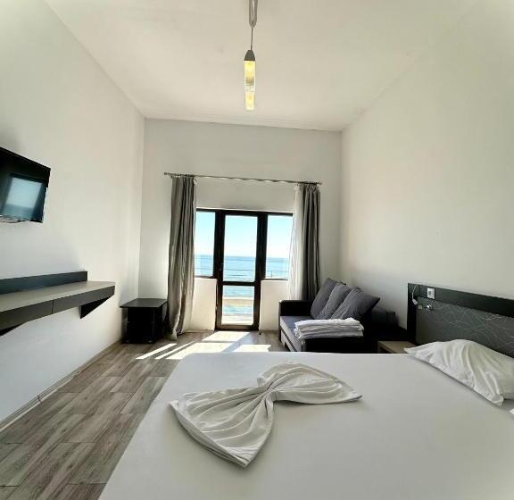 پانسیون Seaside Inn & Suites