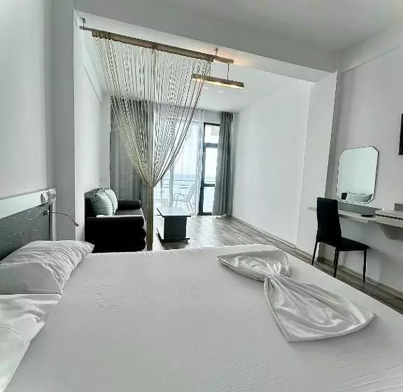 پانسیون Seaside Inn & Suites