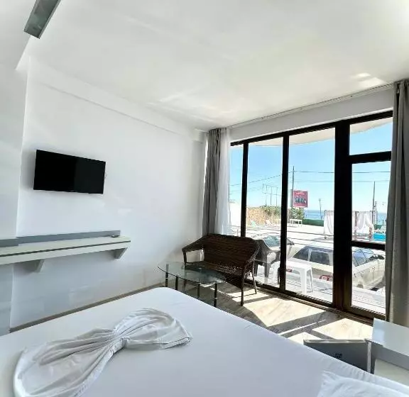 پانسیون Seaside Inn & Suites