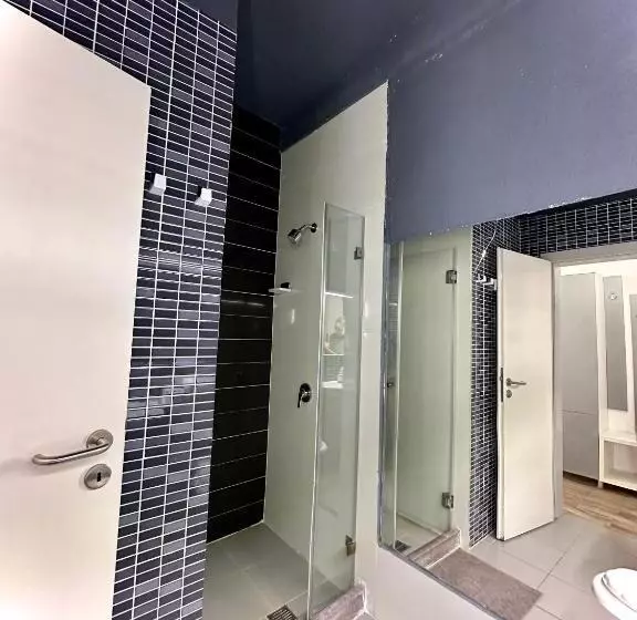 پانسیون Seaside Inn & Suites