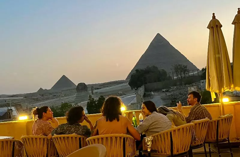 The Gate Hotel Front Pyramids & Sphinx View