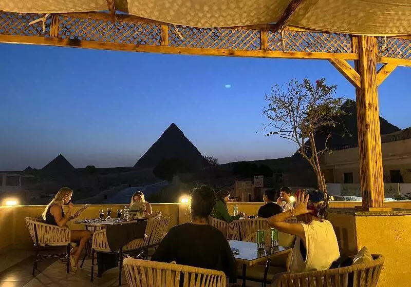 The Gate Hotel Front Pyramids & Sphinx View