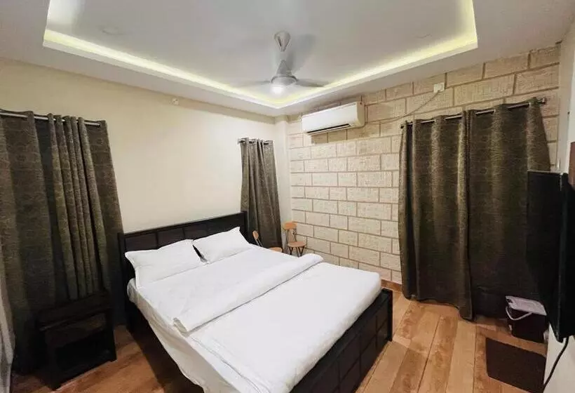 Hotelli Vyasams Happy Nest