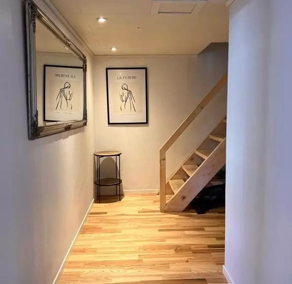 ペンション Cory & Torfinn House
