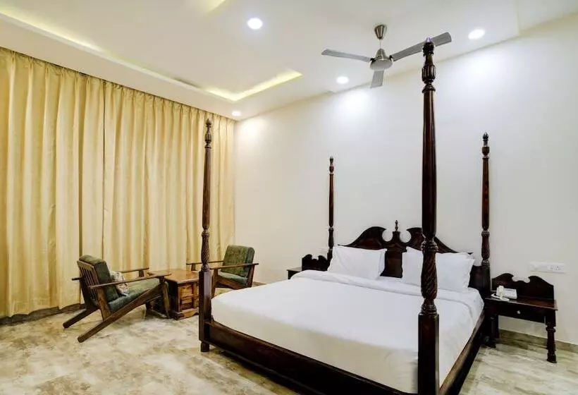 Lomakeskus Palette   Madhogarh