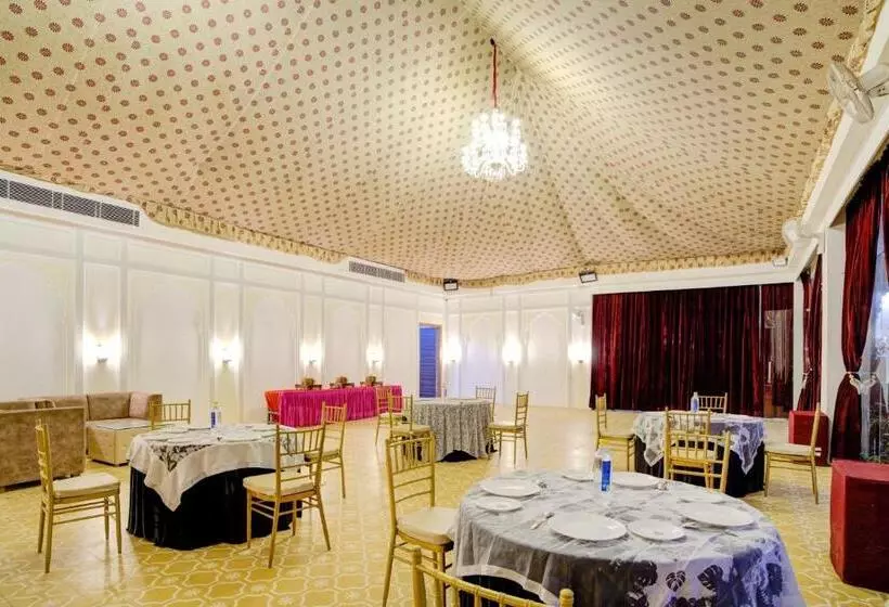 Lomakeskus Palette   Madhogarh