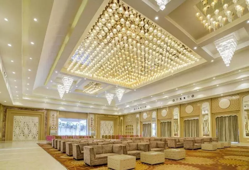 Lomakeskus Palette   Madhogarh