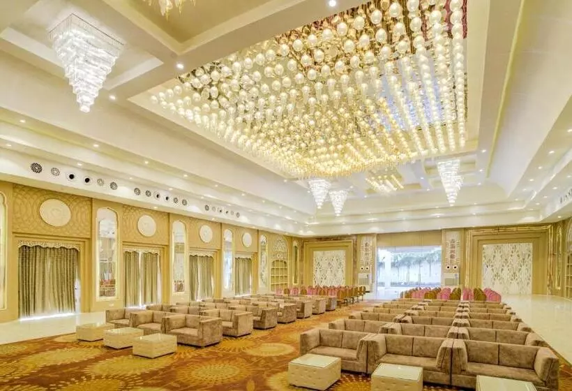 Lomakeskus Palette   Madhogarh