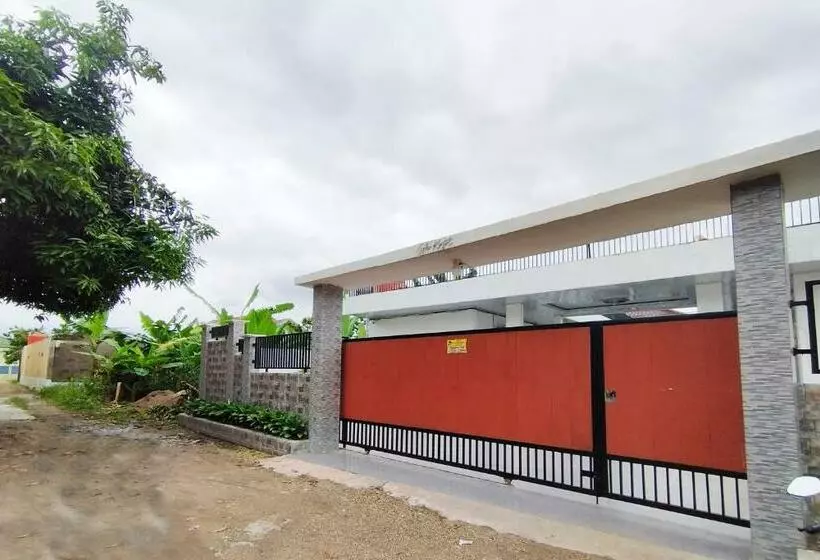 ホテル Oyo 92522 Gle Kost Syariah