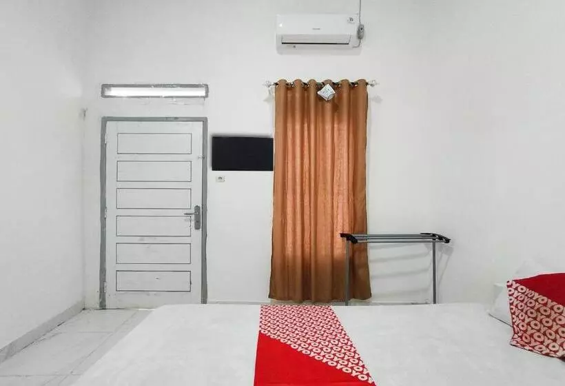 ホテル Oyo 92522 Gle Kost Syariah