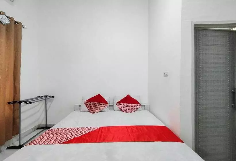 ホテル Oyo 92522 Gle Kost Syariah