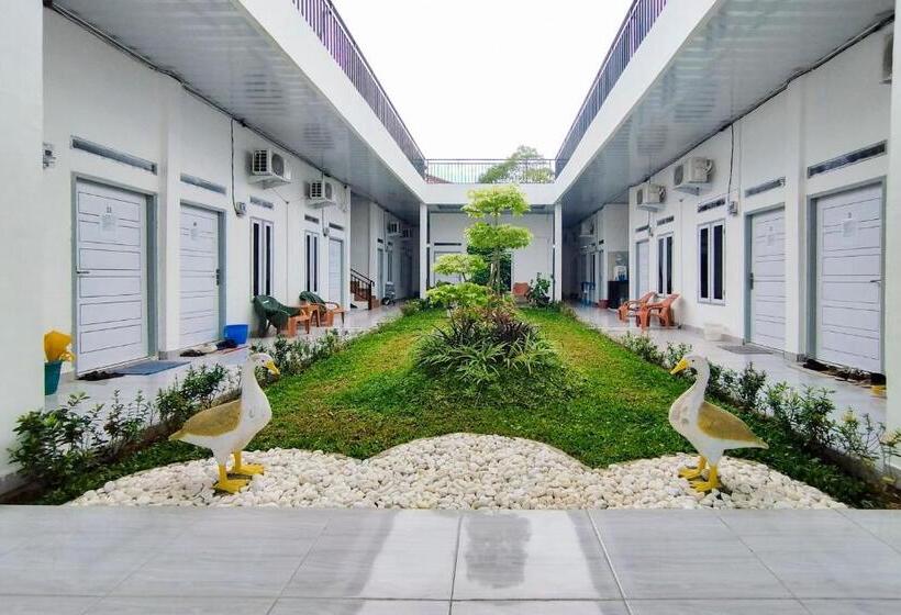 Szálloda Oyo 92522 Gle Kost Syariah