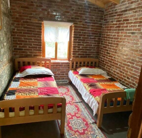 پانسیون Guest House Hyseni